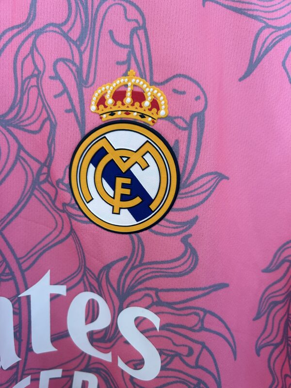 Real Madrid 25/26 Edicion Especial Dragon Pink