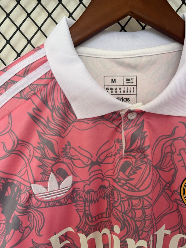 Real Madrid 25/26 Edicion Especial Dragon Pink