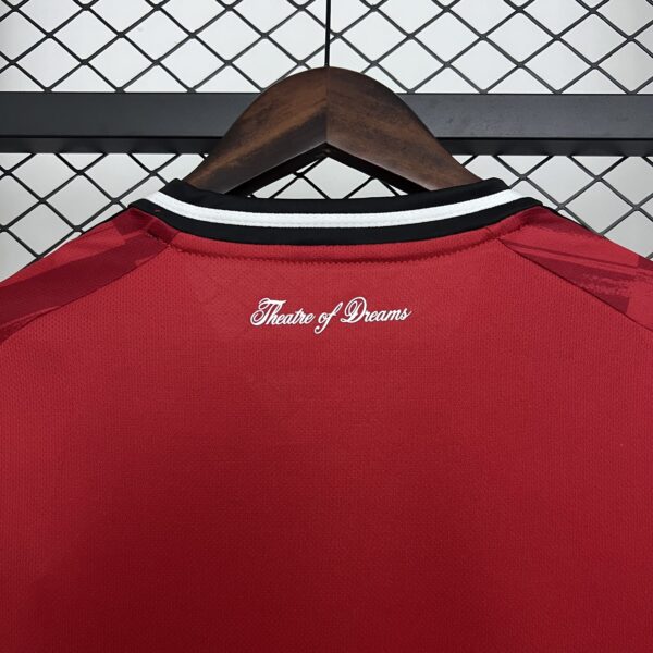 Manchester United 25/26 Local