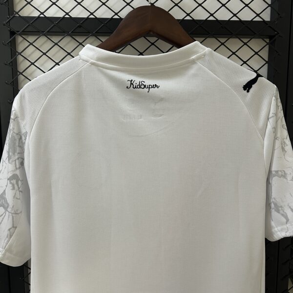 Manchester City 24/25 Visitante Blanca