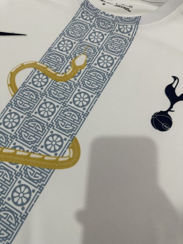 Tottenham Hotspur 25/26 Versión Especial Snake