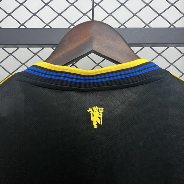 Manchester United 25/26 Visitante Negra