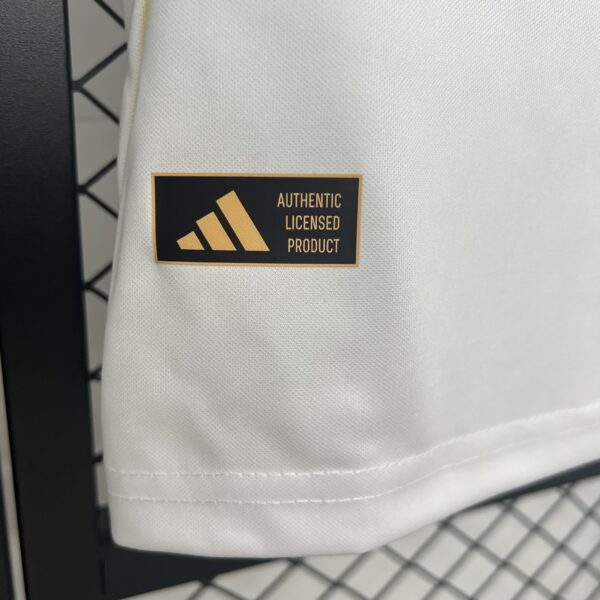 Leeds United 25/26 Local Edición Especial