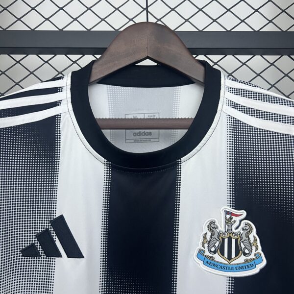 c51dc22e Newcastle United 25/26 Versión Especial