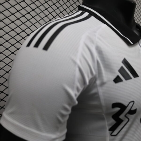 Fulham 25/26 Local Player Versión