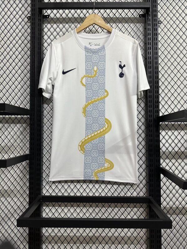 Tottenham Hotspur 25/26 Versión Especial Snake