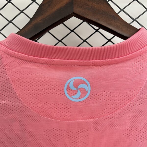 Celta 25/26 Visitante Rosa